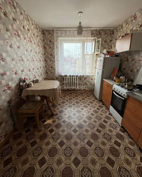 3-к квартира, вторичка, 64м2, 10/10 этаж