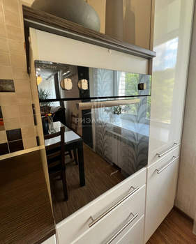 3-к квартира, вторичка, 97м2, 2/6 этаж