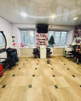 Студия квартира, вторичка, 42м2, 1/5 этаж