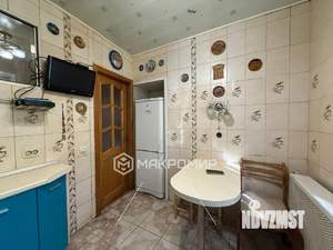 2-к квартира, вторичка, 40м2, 1/4 этаж