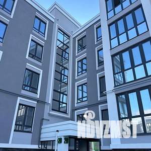2-к квартира, вторичка, 64м2, 4/4 этаж