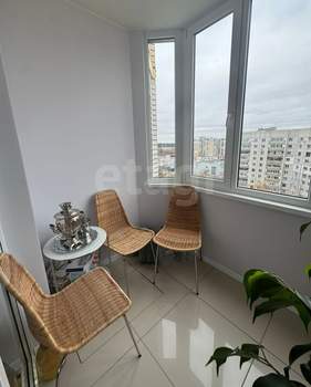 2-к квартира, вторичка, 77м2, 8/15 этаж