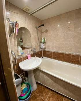 2-к квартира, вторичка, 43м2, 1/10 этаж