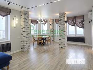 3-к квартира, вторичка, 138м2, 13/18 этаж