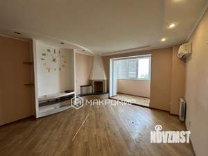 3-к квартира, вторичка, 102м2, 9/10 этаж