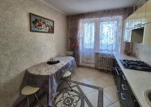 2-к квартира, вторичка, 53м2, 3/10 этаж