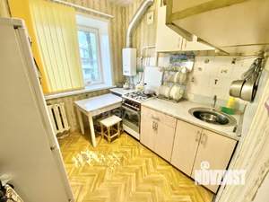 3-к квартира, вторичка, 42м2, 2/5 этаж