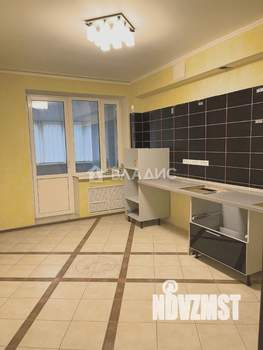 3-к квартира, вторичка, 106м2, 1/6 этаж