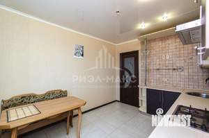 2-к квартира, вторичка, 62м2, 9/9 этаж