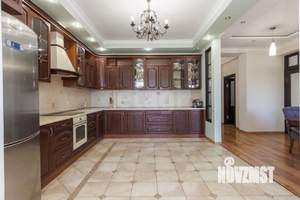 5-к квартира, вторичка, 164м2, 3/6 этаж