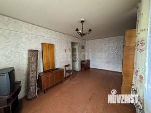 2-к квартира, вторичка, 42м2, 1/5 этаж