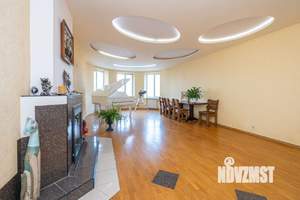 3-к квартира, вторичка, 125м2, 10/12 этаж