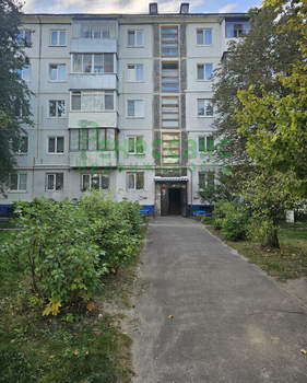 2-к квартира, вторичка, 42м2, 5/5 этаж