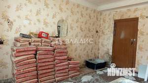 3-к квартира, вторичка, 74м2, 1/2 этаж