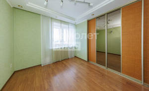2-к квартира, вторичка, 64м2, 9/9 этаж