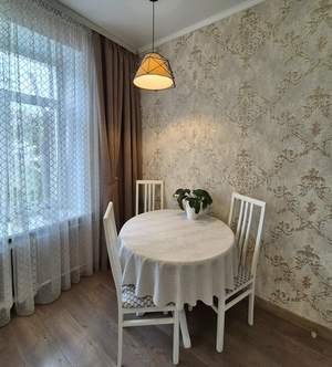 2-к квартира, вторичка, 58м2, 2/4 этаж