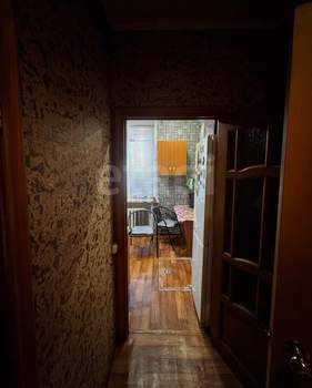 2-к квартира, вторичка, 53м2, 1/4 этаж