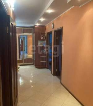 3-к квартира, вторичка, 90м2, 4/6 этаж