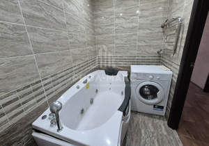 2-к квартира, вторичка, 67м2, 8/10 этаж