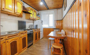 2-к квартира, вторичка, 52м2, 3/5 этаж