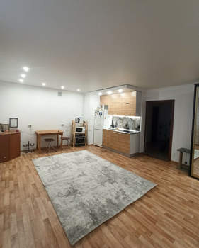 2-к квартира, вторичка, 58м2, 1/5 этаж