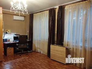 3-к квартира, вторичка, 104м2, 2/2 этаж