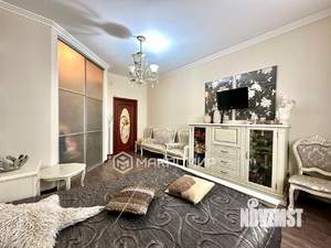 4-к квартира, вторичка, 176м2, 5/6 этаж