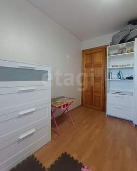 3-к квартира, вторичка, 65м2, 8/10 этаж