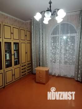 3-к квартира, вторичка, 74м2, 2/2 этаж