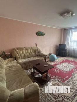 3-к квартира, вторичка, 63м2, 5/5 этаж