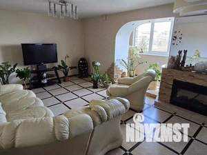 3-к квартира, вторичка, 97м2, 10/10 этаж