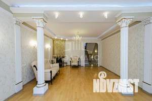 4-к квартира, вторичка, 295м2, 1/3 этаж