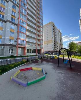 3-к квартира, вторичка, 92м2, 4/16 этаж