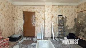 3-к квартира, вторичка, 74м2, 1/2 этаж