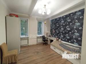 2-к квартира, вторичка, 50м2, 1/4 этаж