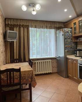 2-к квартира, вторичка, 63м2, 2/10 этаж
