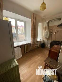 2-к квартира, вторичка, 50м2, 1/4 этаж