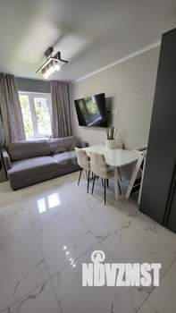 2-к квартира, вторичка, 55м2, 1/5 этаж