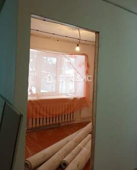 2-к квартира, вторичка, 32м2, 1/4 этаж