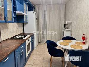 4-к квартира, вторичка, 106м2, 1/10 этаж