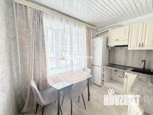 2-к квартира, вторичка, 37м2, 1/5 этаж