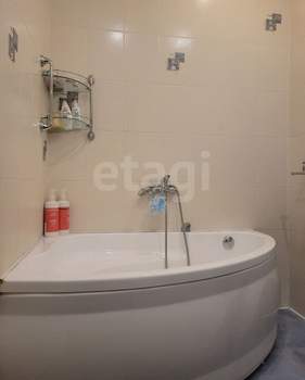 2-к квартира, вторичка, 65м2, 6/6 этаж