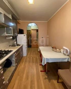 2-к квартира, вторичка, 43м2, 1/10 этаж