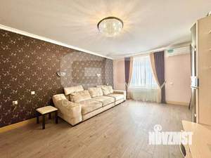 2-к квартира, вторичка, 72м2, 1/9 этаж